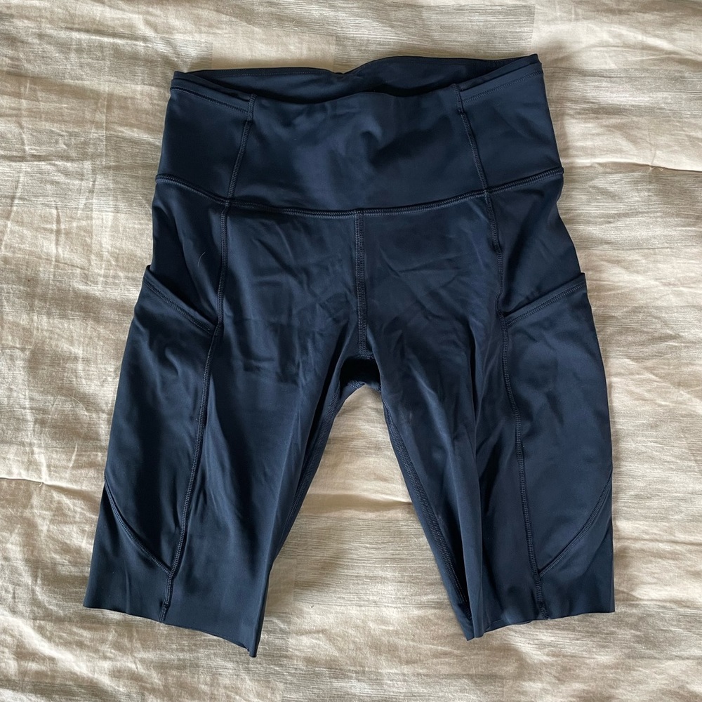 Lululemon Fast & Free Biker Shorts, Size 6, Navy Blue